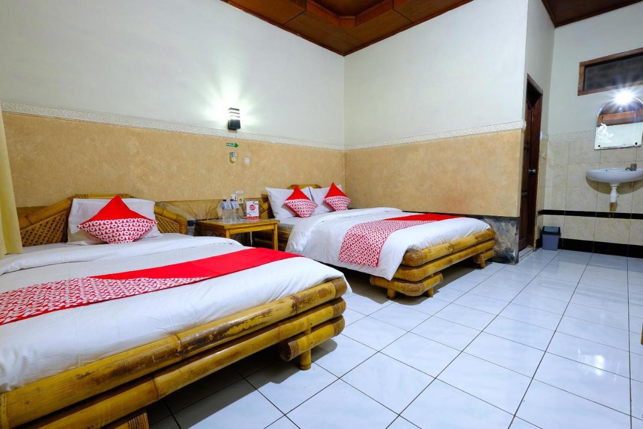 Oyo 1425 Beach Wind Bungalows Τζίλι Τραγουανγκάν Εξωτερικό φωτογραφία