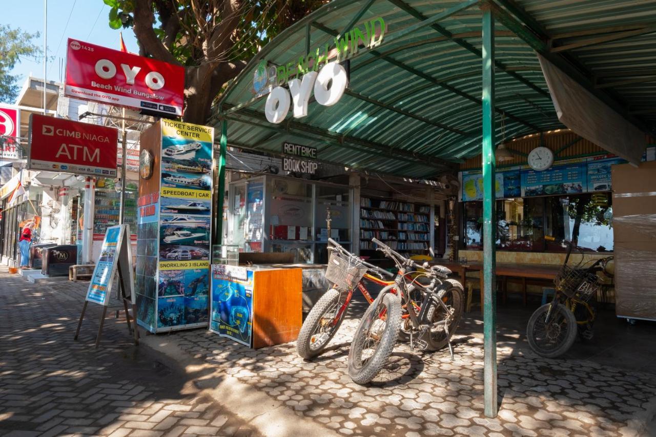 Oyo 1425 Beach Wind Bungalows Τζίλι Τραγουανγκάν Εξωτερικό φωτογραφία