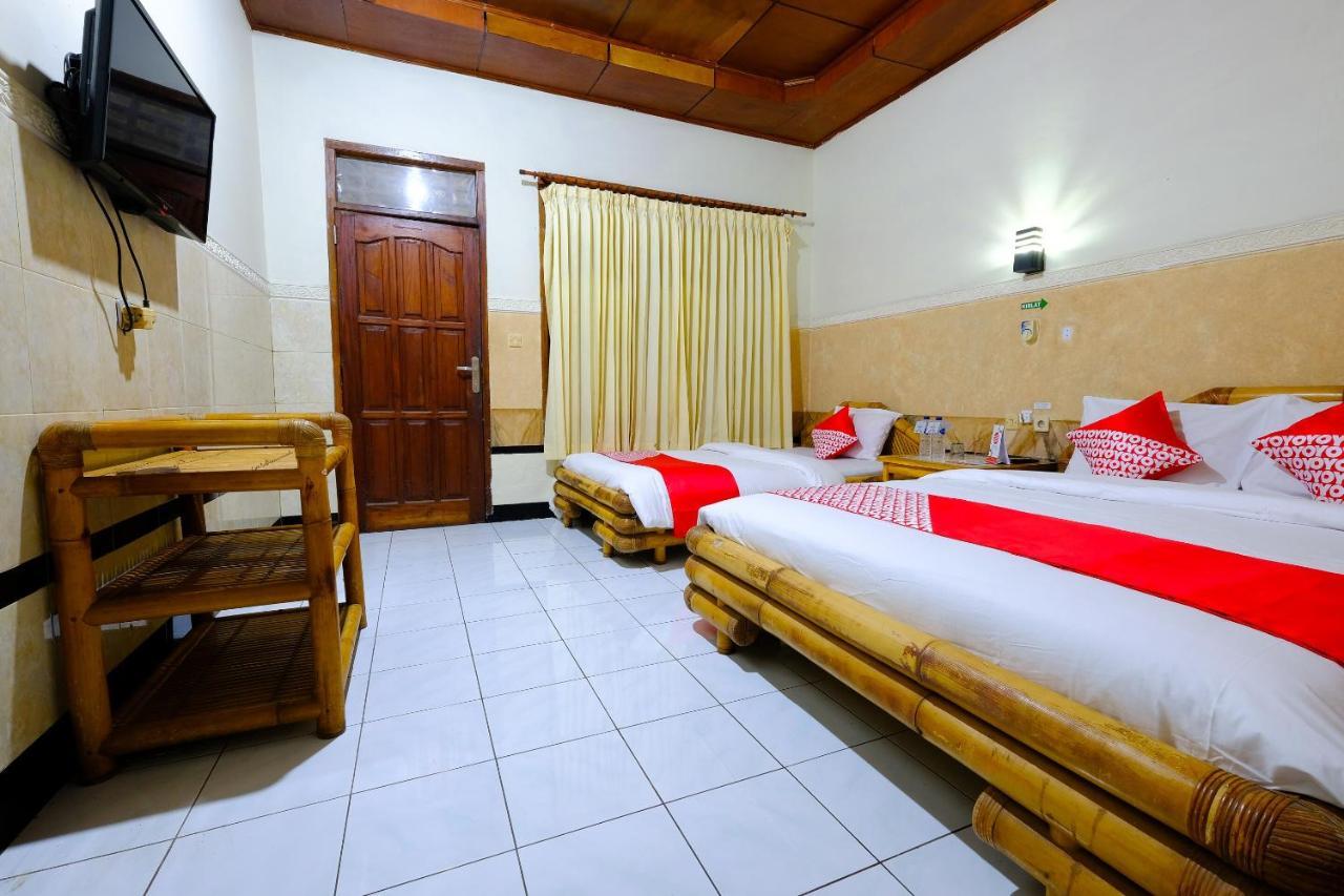 Oyo 1425 Beach Wind Bungalows Τζίλι Τραγουανγκάν Εξωτερικό φωτογραφία